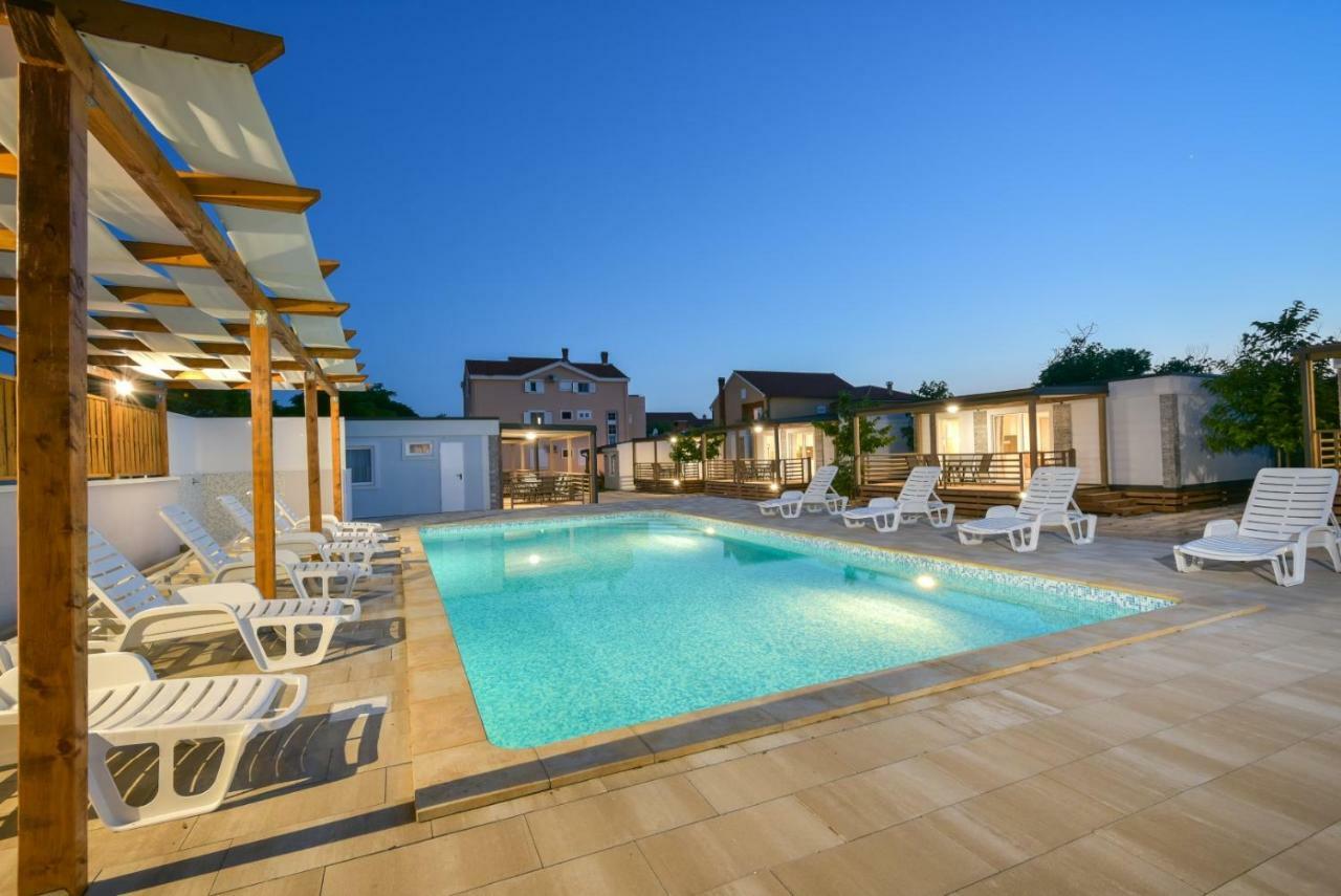 Bungalov Medanic - Private Pool Privlaka  Exteriér fotografie